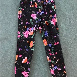 Floral ankle length pants